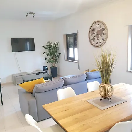 Casa Dos Sinos 1 * אלבופיירה